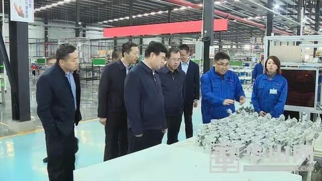 渭南市委书记魏建峰莅临渭南尊龙集团产业园调研并指导工作